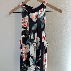 1.State halter blouse.